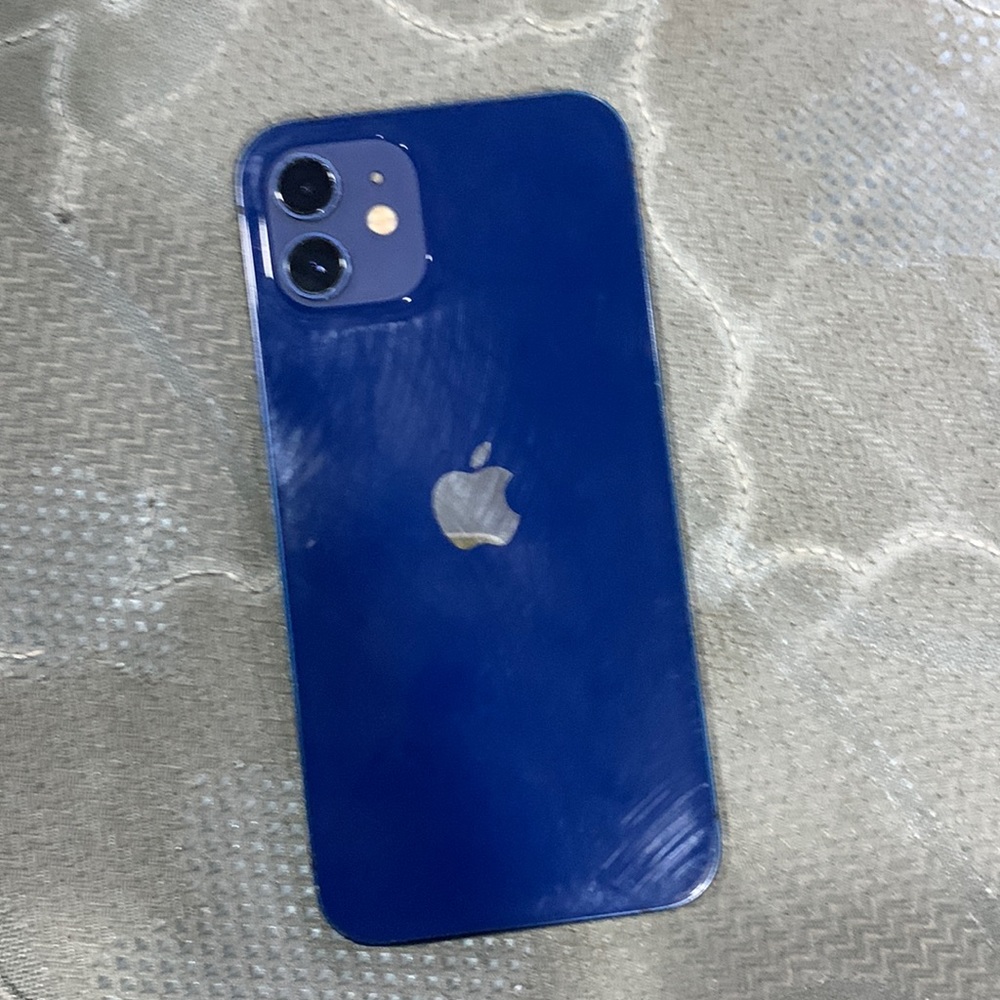 iPhone 12